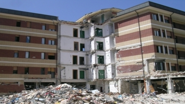 Casa dello studente all'Aquila distrutta dal sisma