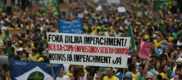 Manifestações contra o governo de Dilma Rousseff. Manifestações contra o governo de Dilma Rousseff.
