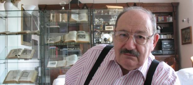 Umberto Eco ha fallecido ayer a causa del cáncer Umberto Eco ha fallecido ayer a causa del cáncer