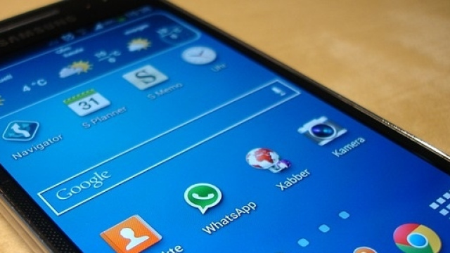 Confronto MediaWorld Vs Ebay su tanti cellulari