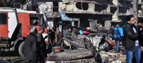 Due esplosioni causano morti e feriti ad Homs