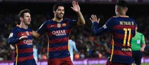 Messi, Suarez e Neymar esultano dopo un gol