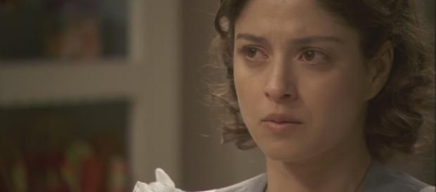 Il Segreto puntata del 25-02, Candela aggredita Il Segreto puntata del 25-02, Candela aggredita
