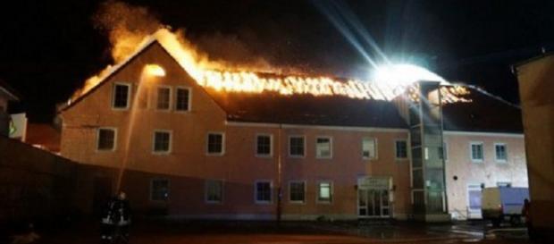 Los bomberos y el incendio del centro de Bautzen. Los bomberos y el incendio del centro de Bautzen.