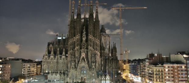 Panorámica del templo de la Sagrada Familia Panorámica del templo de la Sagrada Familia