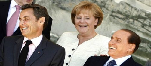 Fotografia con Sarkozy, Merkel e Berlusconi