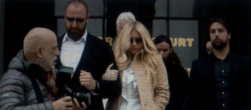 Kesha all'uscita del Tribunale, dopo il processo