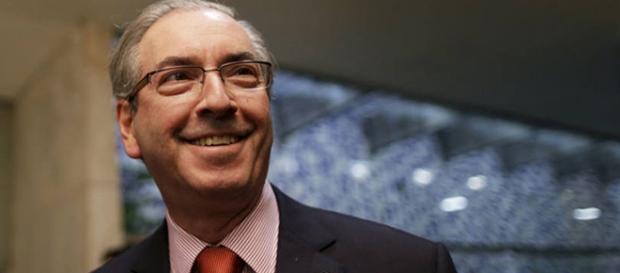 Cunha manobra e bate recorde na Câmara Cunha manobra e bate recorde na Câmara