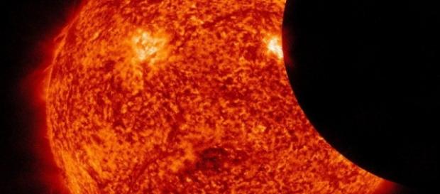 Eclipse cu o durata neobisnuita Eclipse cu o durata neobisnuita
