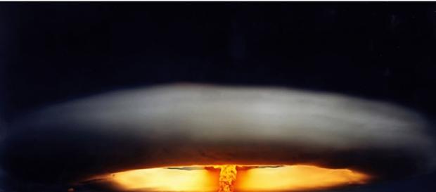 Explosión de bomba atómica futurible Explosión de bomba atómica futurible