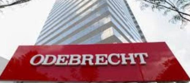Fachada Construtora Odebrecht/Fonte: Internet Fachada Construtora Odebrecht/Fonte: Internet