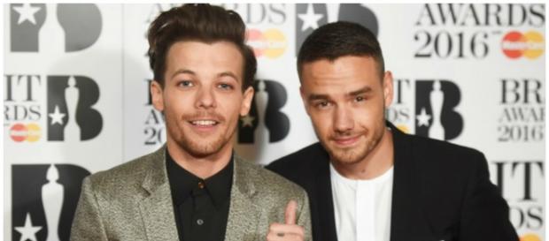 Louis Tomlinson com Liam Payne nos "Brit Awards" Louis Tomlinson com Liam Payne nos "Brit Awards"