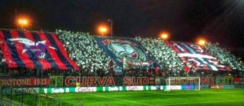 La Curva Sud "Giorgio Manzulli" - Crotone.