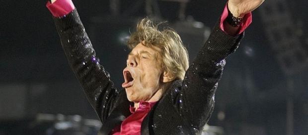 Mick Jagger segue com fôlego para empolgar os fãs Mick Jagger segue com fôlego para empolgar os fãs