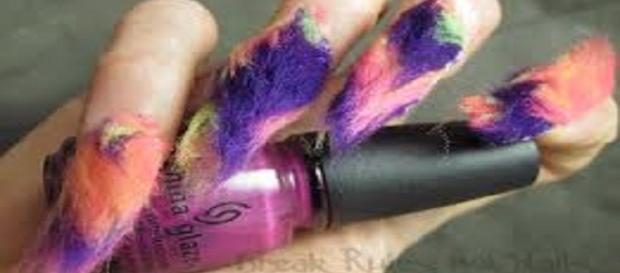 uñas con pelo sintético, increible verdad uñas con pelo sintético, increible verdad