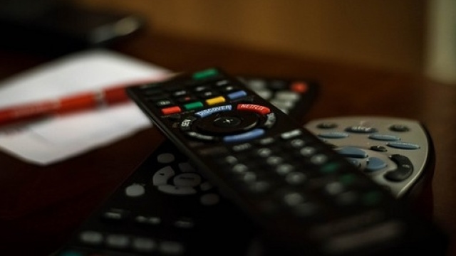 Ebay vs Amazon vs Eprice: Offerte TV