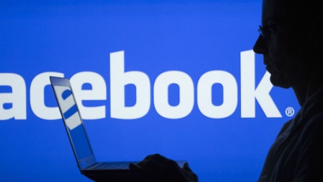 Facebook e "la sfida delle mamme"