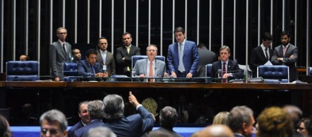 Projeto de Jose Serra divide opiniões no Senado Projeto de Jose Serra divide opiniões no Senado