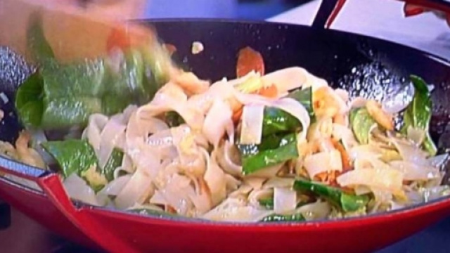 Noodles con salsa di soia e gamberetti