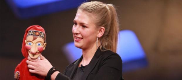Michelle und ihr Puppenkasper vor der DSDS-Jury Michelle und ihr Puppenkasper vor der DSDS-Jury