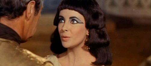 Liz Taylor la diva dagli occhi viola