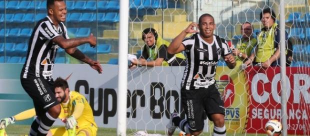 Ceará vence o Guarany e garante segunda fase. Ceará vence o Guarany e garante segunda fase.