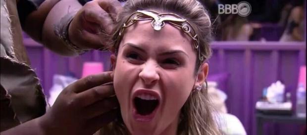 Inês Brasil detonou Ana Paula (Reprodução) Inês Brasil detonou Ana Paula (Reprodução)