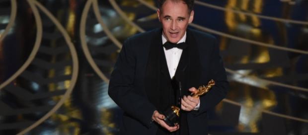 Mark Rylance ganó por 'El puente de los espías' Mark Rylance ganó por 'El puente de los espías'