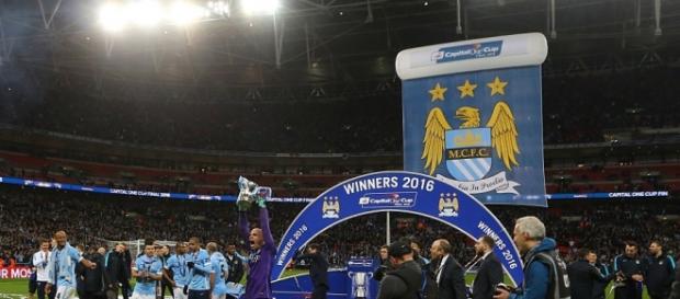 Willy Caballero holds the Capital One Cup trophy Willy Caballero holds the Capital One Cup trophy