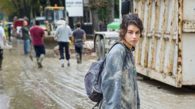 Alluvione, fango per le strade
