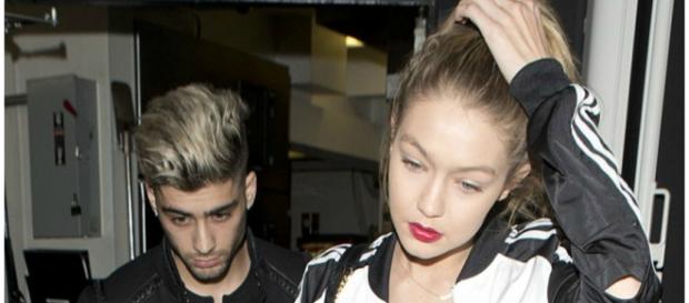 Gigi Hadid e Zayn Malik confirmaram namoro Gigi Hadid e Zayn Malik confirmaram namoro