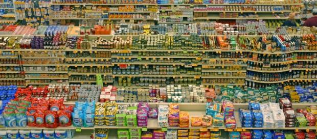 Stelios Haji-Ionnau apre easyfoodstore. Stelios Haji-Ionnau apre easyfoodstore.