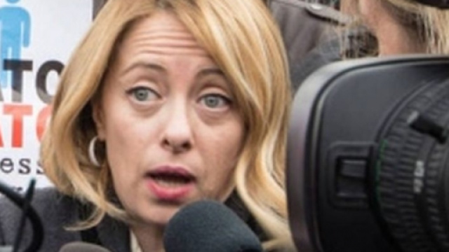 Meloni contro la stepchild adoption.