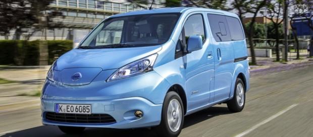 Arriva la nuova Nissan E-N200 Evalia 2016 Arriva la nuova Nissan E-N200 Evalia 2016