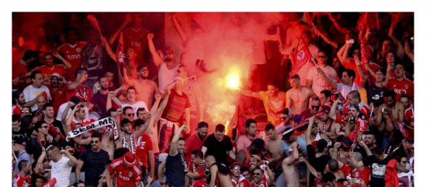 Benfica lamenta excessos dos seus adeptos Benfica lamenta excessos dos seus adeptos