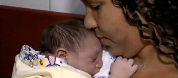 Madre e hijo son abandonados por ignorancia Madre e hijo son abandonados por ignorancia