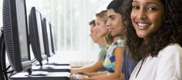 Sites oferecem conteúdos gratuitos sobre o Enem. Sites oferecem conteúdos gratuitos sobre o Enem.