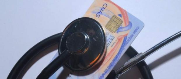 Taxa pe sănătate nu mai este obligatorie Taxa pe sănătate nu mai este obligatorie