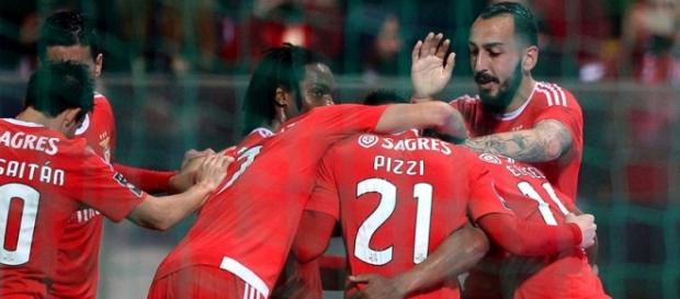 Renato Sanches tem sido muito seguido Renato Sanches tem sido muito seguido