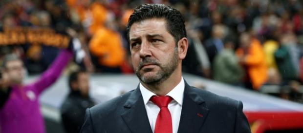 Rui Vitória vai ter que dar uma improvisada Rui Vitória vai ter que dar uma improvisada