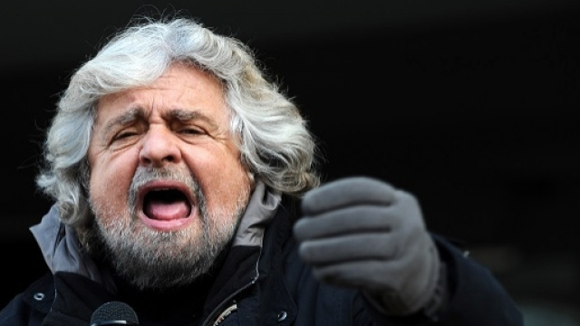 Beppe Grillo perde un milione di voti