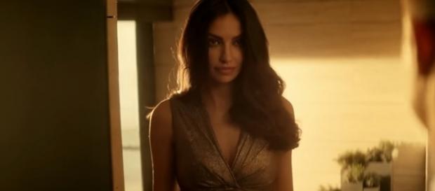 Madalina Ghenea nello spot Legacy Madalina Ghenea nello spot Legacy