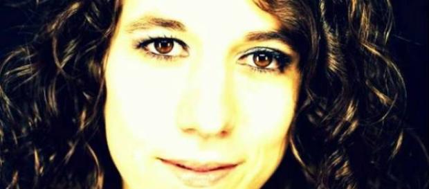 Una fotografia della ragazza 19enne Una fotografia della ragazza 19enne