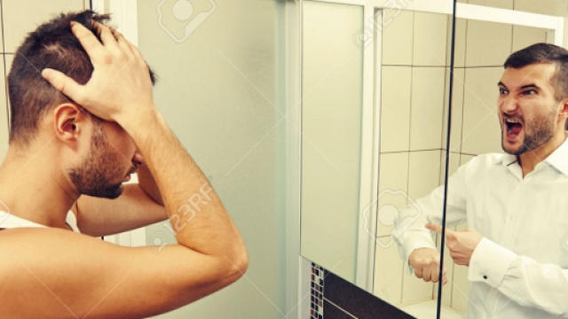 Lo specchio pu&ograve; rivelarci i problemi di salute