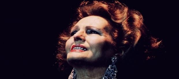 Amália Rodrigues, a grande referência do Fado Amália Rodrigues, a grande referência do Fado