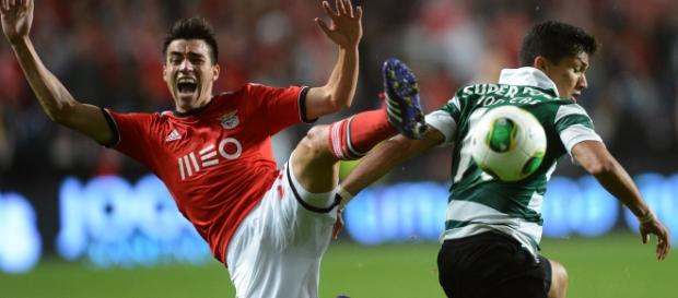 Guerra aberta entre Benfica e Sporting Guerra aberta entre Benfica e Sporting