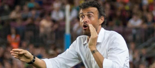 Luis Enrique dirigiendo al Barcelona Luis Enrique dirigiendo al Barcelona
