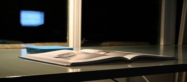 Presos que publican libros en Rumanía. Presos que publican libros en Rumanía.