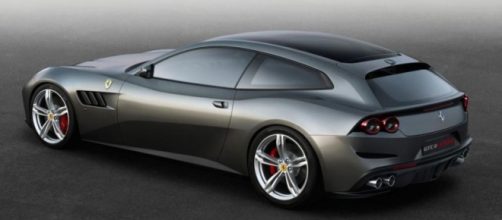 La Ferrari presenta la GTC4Lusso