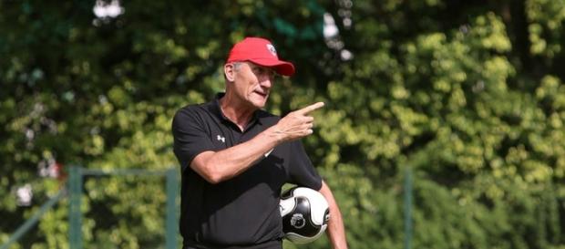 Edgardo Bauza treinador do São Paulo (Fonte: SPFC) Edgardo Bauza treinador do São Paulo (Fonte: SPFC)
